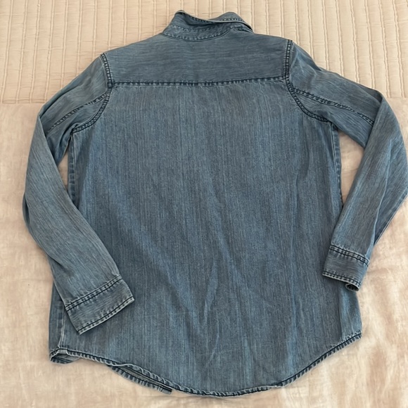 Demin button up - Picture 2 of 3